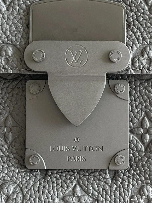 Affordable VUITTON LOCK MESSENGER S LOUIS 0804